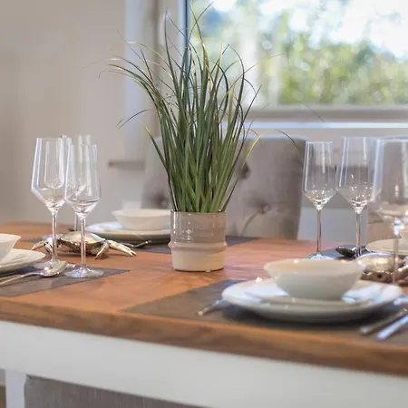 N 28 Aa Apartment *